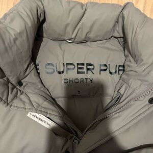 Aritzia Super Puff Shorty